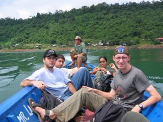 Ang Nam Ngum Lake: Bootsfahrt auf dem See